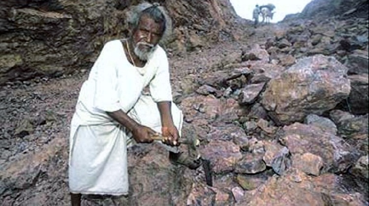 Meet The Man Who Dug A Mountain For 22 Years And Moved It All By Himself For His Village.