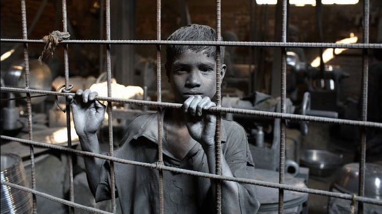 What Do You Know About Chotus And Chutkis Working At Tea Stalls And Factories? Probably Nothing!