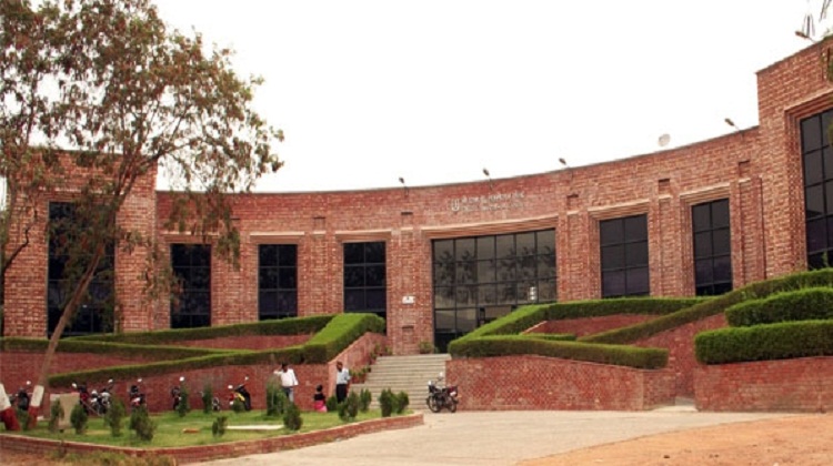 New Disaster Is About To Hit Our Education System. And It Goes By The Name Of CBCS!