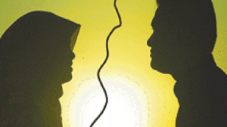 All You Need To know About Oral Talaaq & Why 92% Muslim Women Are Against It