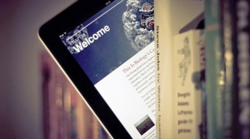 Textbooks vs Tablets: Are We Ready For Paperless Education?