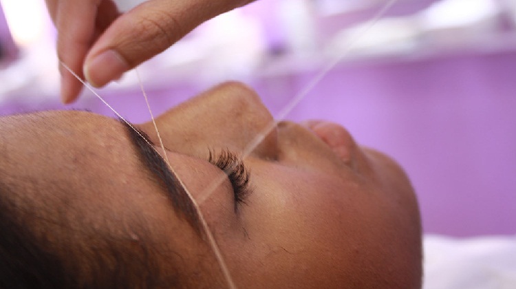 12 Year Old Girls Get Their Eyebrows Shaped These Days – Where Are They Headed?